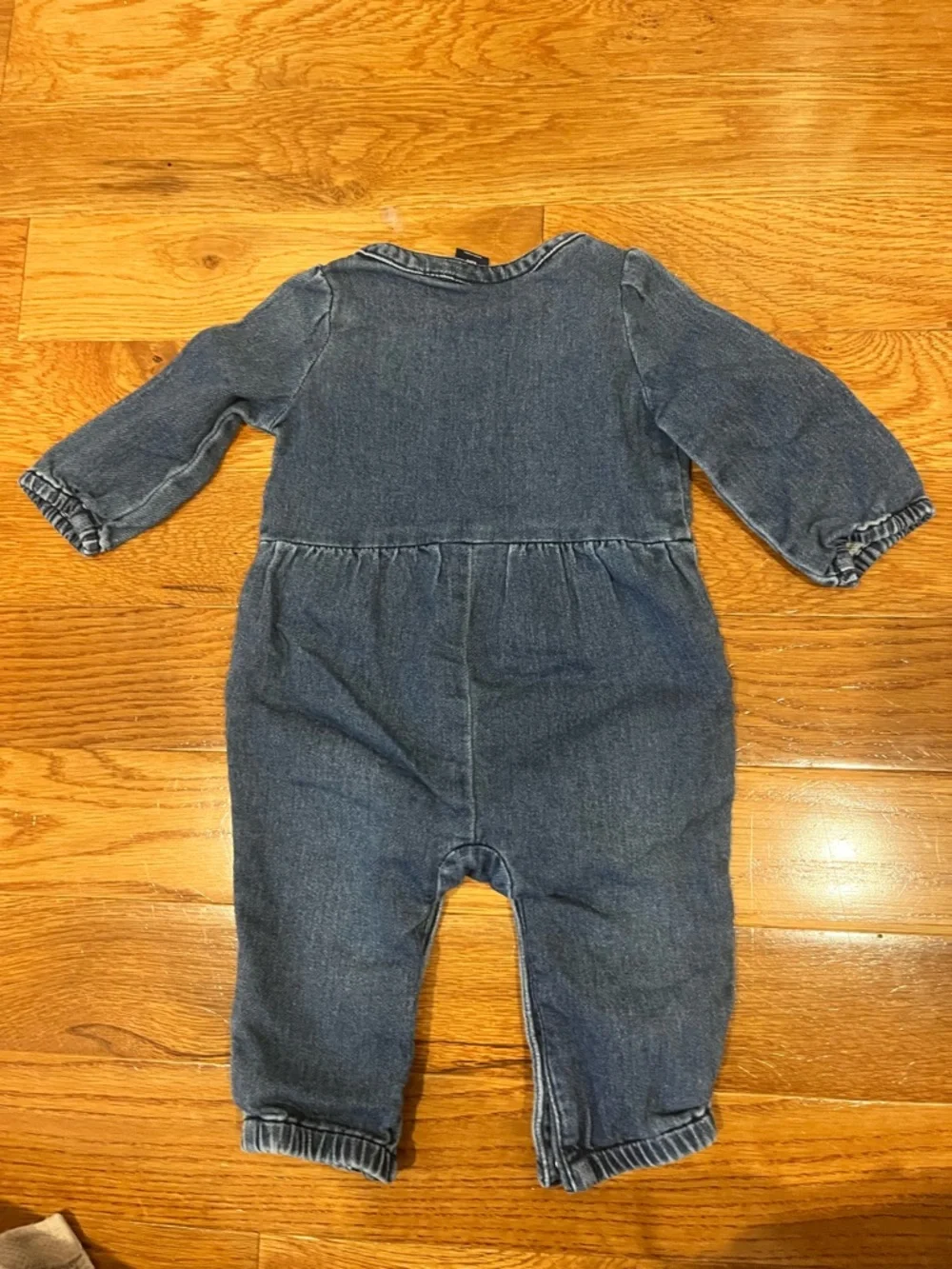 Baby GAP- denim romper